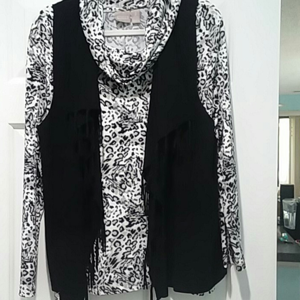Cowl neck and vest